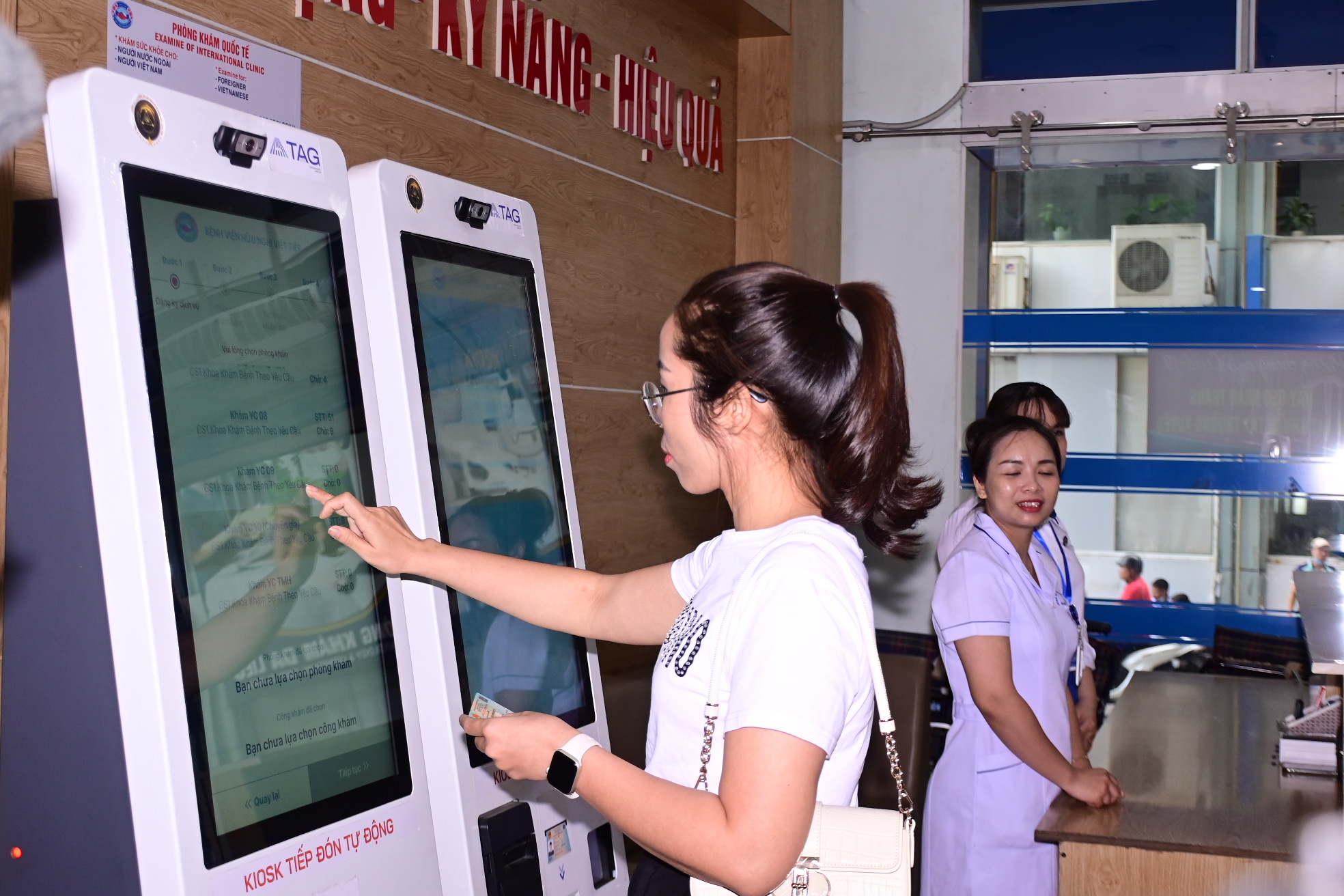 Căn cước Quy định về thu thập, cập nhật, điều chỉnh, quản lý, kết nối, chia sẻ, khai thác thông tin trong Cơ sở dữ liệu căn cước
